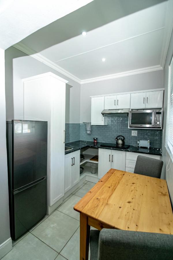 Graaff-Reinet Victorian Square Guesthouse מראה חיצוני תמונה