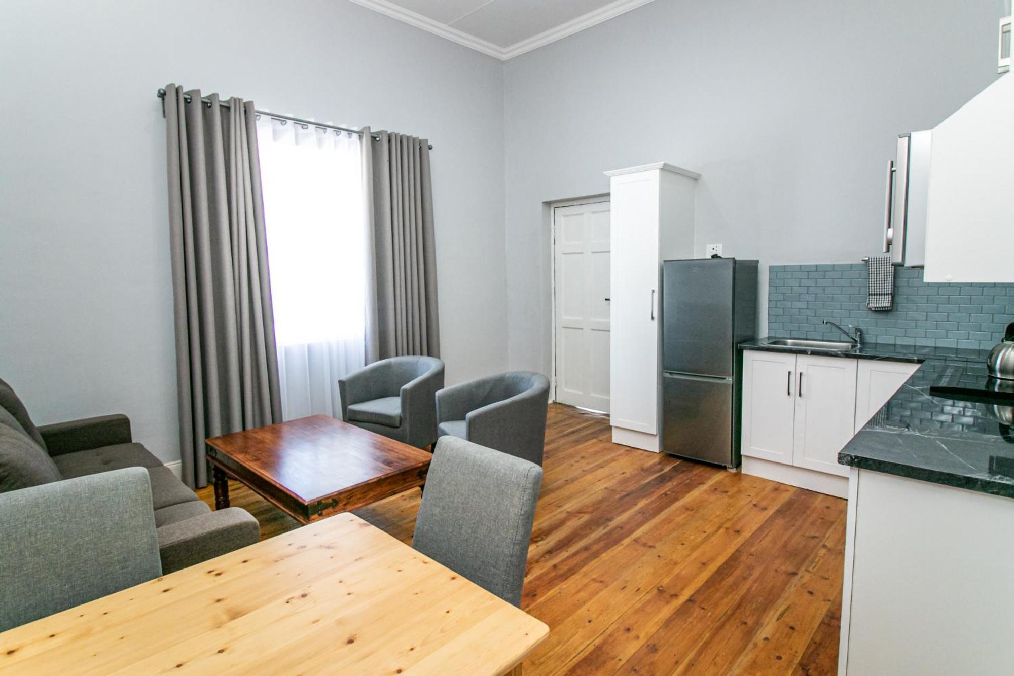 Graaff-Reinet Victorian Square Guesthouse מראה חיצוני תמונה