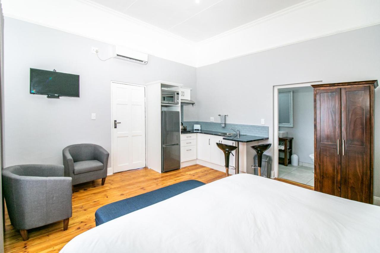 Graaff-Reinet Victorian Square Guesthouse מראה חיצוני תמונה