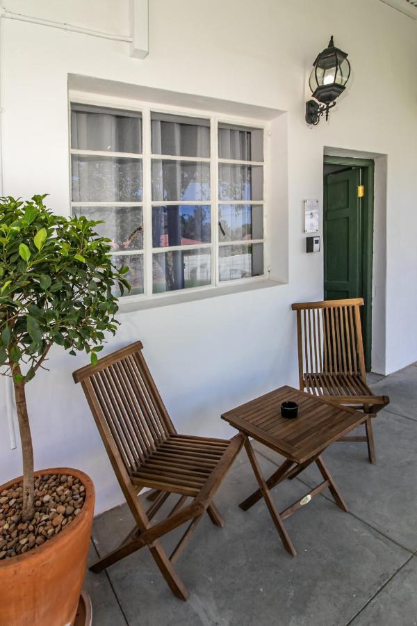 Graaff-Reinet Victorian Square Guesthouse מראה חיצוני תמונה