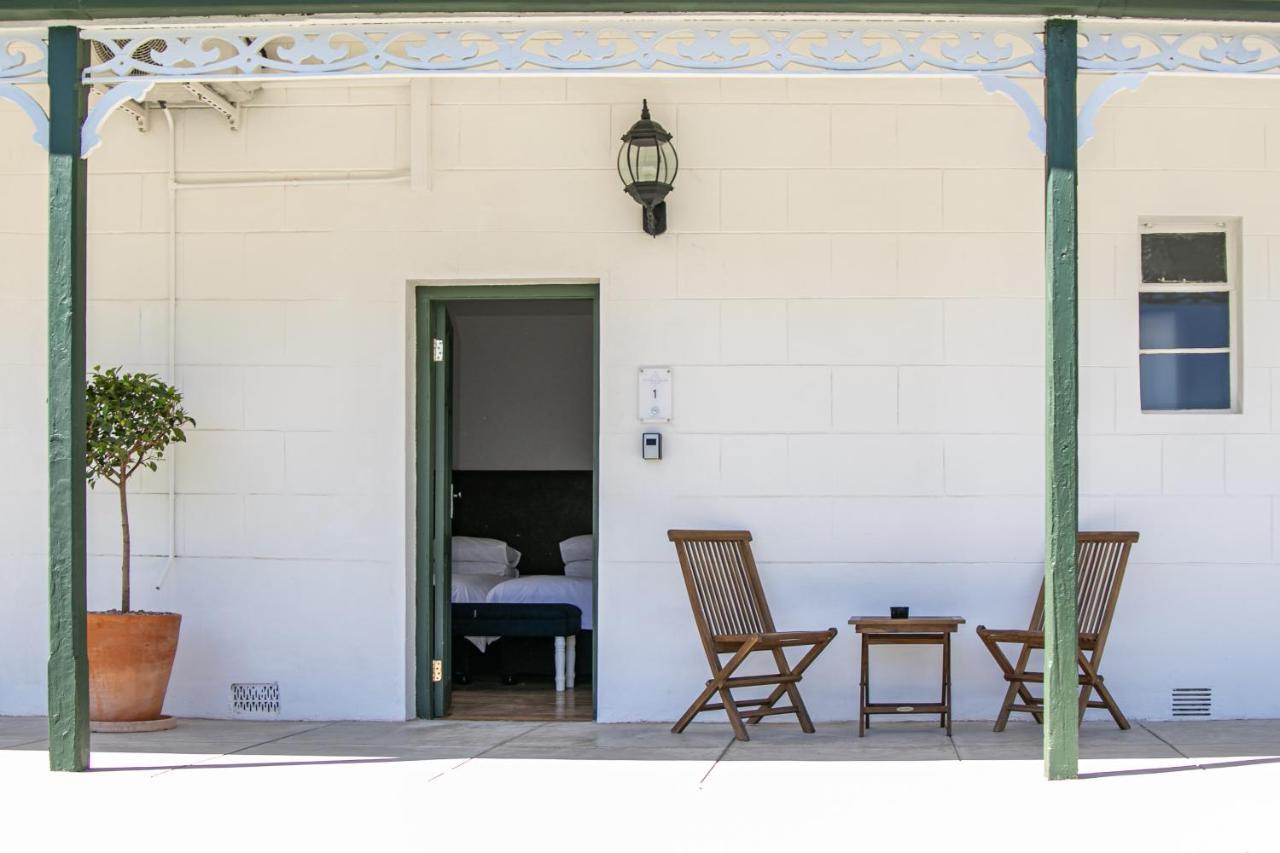 Graaff-Reinet Victorian Square Guesthouse מראה חיצוני תמונה