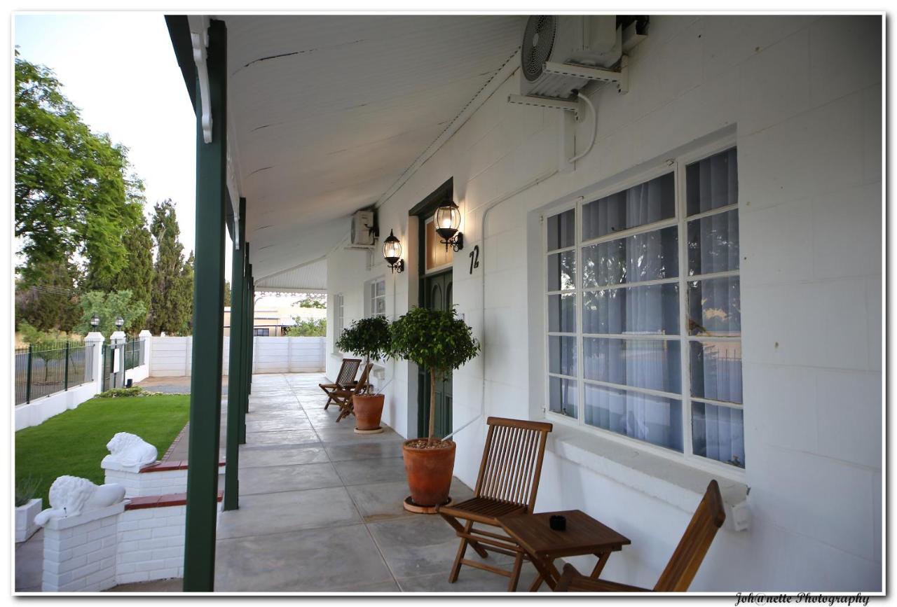 Graaff-Reinet Victorian Square Guesthouse מראה חיצוני תמונה