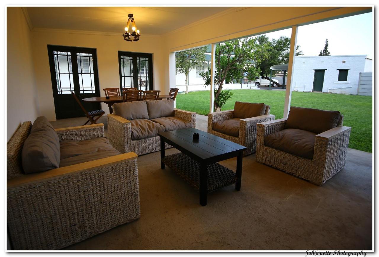 Graaff-Reinet Victorian Square Guesthouse מראה חיצוני תמונה